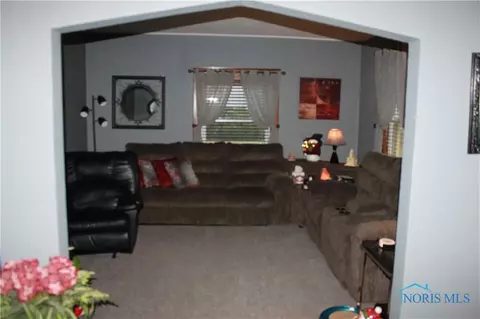 634 W Main St, Deshler, OH 43516 photo 15