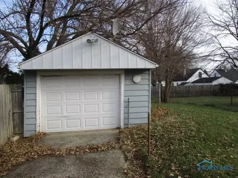 702 Brookley Blvd, Toledo, OH 43607 photo 3