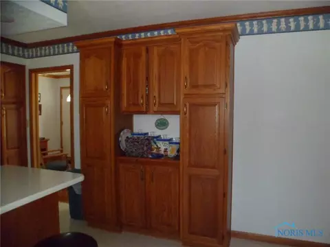 210 Jefferson St, West Unity, OH 43570 photo 9