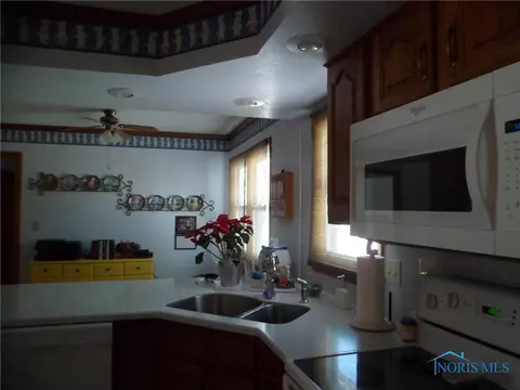 210 Jefferson St, West Unity, OH 43570 photo 12