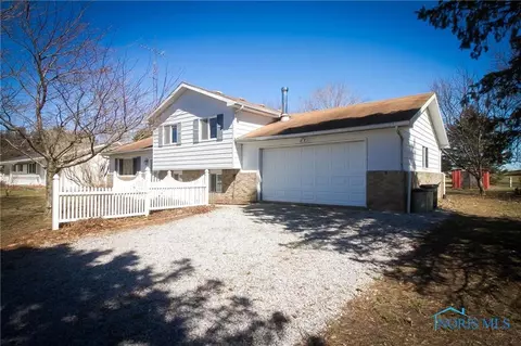 112 Sawmill Rd, Lyons, OH 43533 photo 2