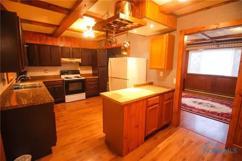 112 Sawmill Rd, Lyons, OH 43533 photo 7