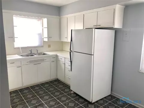 1107 Brookley Blvd, Toledo, OH 43607 photo 3
