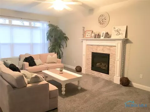 7622 Shoemaker Dr, Waterville, OH 43566 photo 4