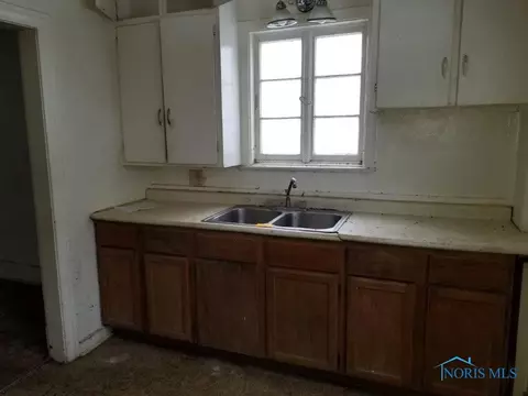 1105 Evesham, Toledo, OH 43607 photo 7