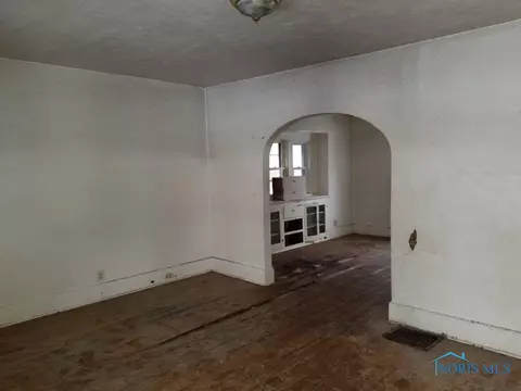 1105 Evesham, Toledo, OH 43607 photo 3