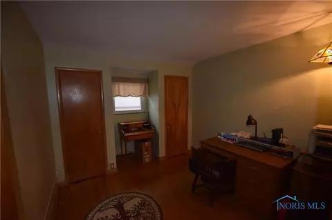 5916 E Heights Dr, Toledo, OH 43613 photo 16