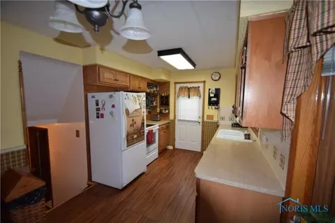 5916 E Heights Dr, Toledo, OH 43613 photo 7