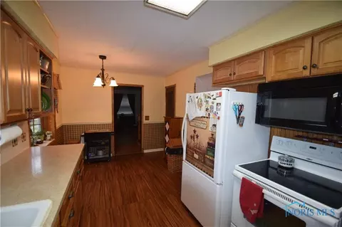 5916 E Heights Dr, Toledo, OH 43613 photo 8