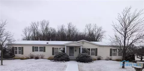 211 Turner St, Leipsic, OH 45856 photo 1