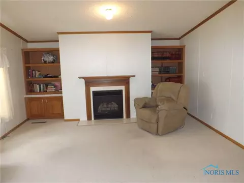 211 Turner St, Leipsic, OH 45856 photo 9