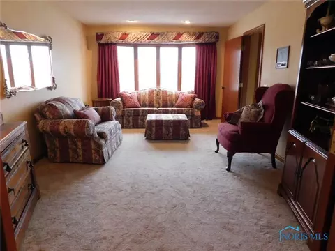 103 Burke St, Archbold, OH 43502 photo 6