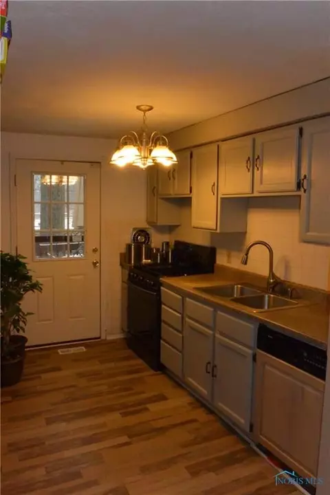 4242 Foxchapel Rd, Toledo, OH 43607 photo 5
