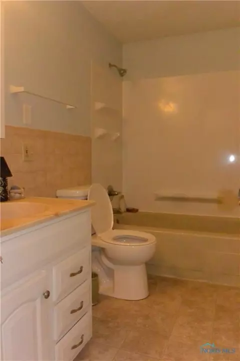 4242 Foxchapel Rd, Toledo, OH 43607 photo 9