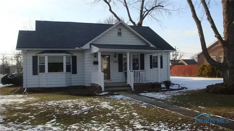 1102 Main St, Genoa, OH 43430 photo 1