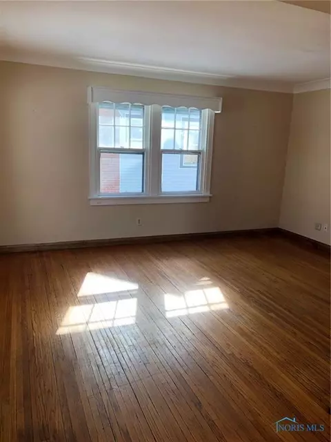 1915 Perth St, Toledo, OH 43607 photo 3