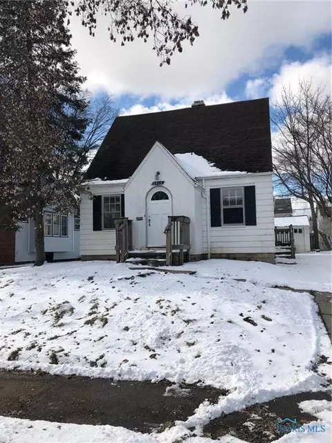 1915 Perth St, Toledo, OH 43607 photo 1