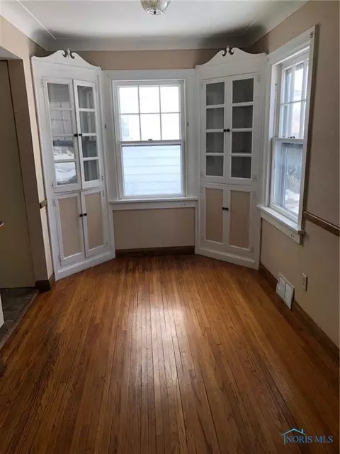 1915 Perth St, Toledo, OH 43607 photo 8