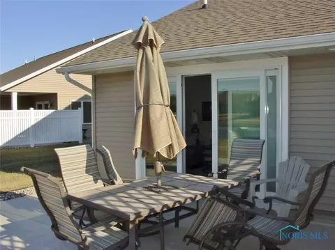 1406 Fieldstone Dr, Bryan, OH 43506 photo 21