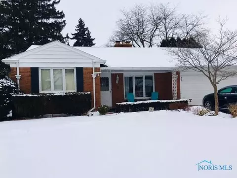 806 Phillips St, Maumee, OH 43537 photo 1