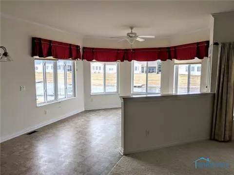 7260 Sloop Ct, Maumee, OH 43537 photo 6