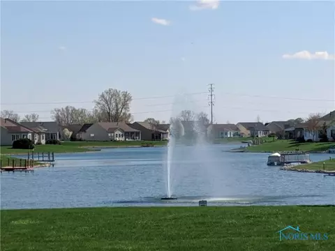 7260 Sloop Ct, Maumee, OH 43537 photo 2