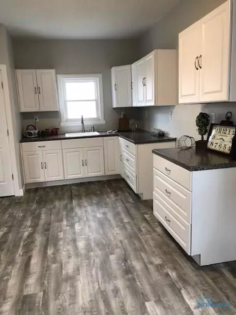 421 S Williams St, Bryan, OH 43506 photo 7