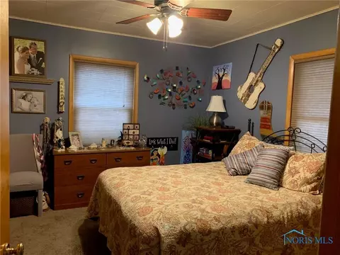 303 N Union St, Edon, OH 43518 photo 6