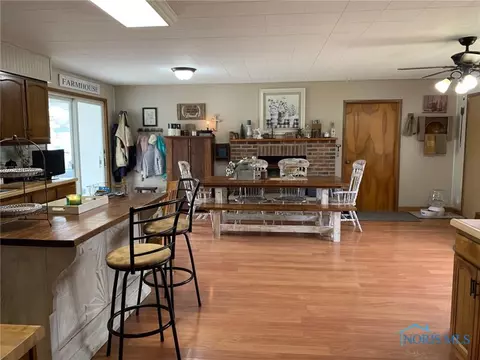 303 N Union St, Edon, OH 43518 photo 5