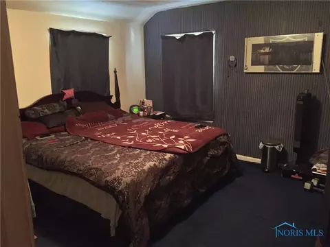 911 Cuthbert Rd, Toledo, OH 43607 photo 13