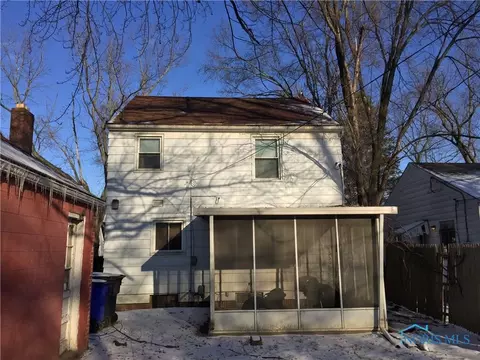 911 Cuthbert Rd, Toledo, OH 43607 photo 3