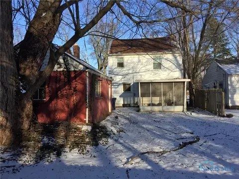 911 Cuthbert Rd, Toledo, OH 43607 photo 5