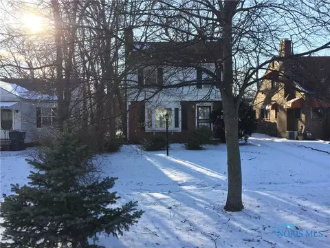 911 Cuthbert Rd, Toledo, OH 43607 photo 1