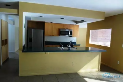 7465 Coder Rd, Maumee, OH 43537 photo 4