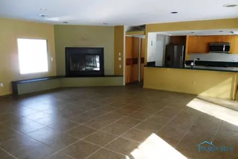 7465 Coder Rd, Maumee, OH 43537 photo 3