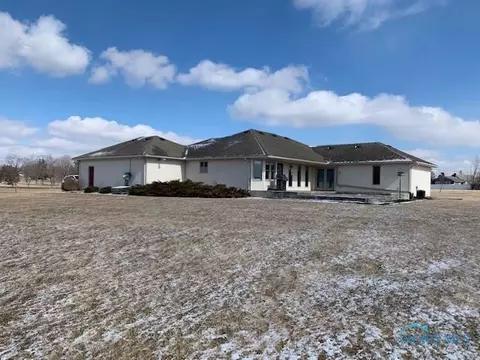 10370 County Road D County Rd, Bryan, OH 43506 photo 2
