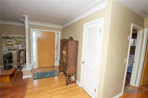 4332 Springbrook Dr, Toledo, OH 43615 photo 3