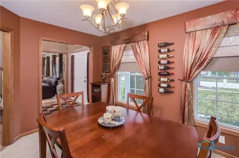 4308 Stable Path Dr, Maumee, OH 43537 photo 7