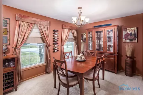 4308 Stable Path Dr, Maumee, OH 43537 photo 6