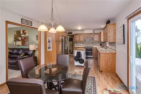 4308 Stable Path Dr, Maumee, OH 43537 photo 10