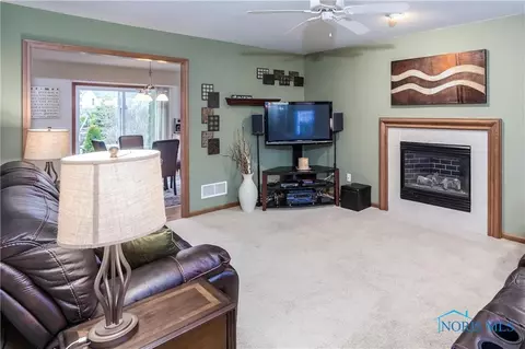 4308 Stable Path Dr, Maumee, OH 43537 photo 8
