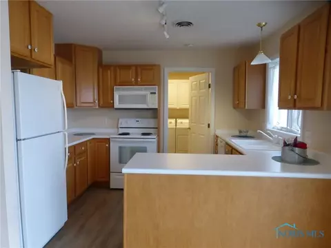 108 Jordan Dr, Bryan, OH 43506 photo 9