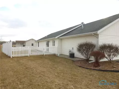 108 Jordan Dr, Bryan, OH 43506 photo 4