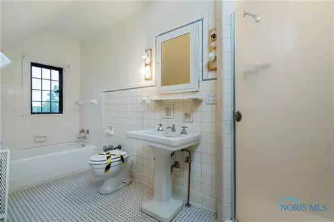 2552 Riverview Dr, Maumee, OH 43537 photo 25