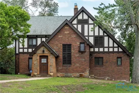 2552 Riverview Dr, Maumee, OH 43537 photo 3
