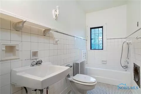 2552 Riverview Dr, Maumee, OH 43537 photo 24