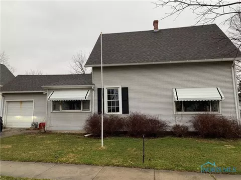 221 E Bryan St, Bryan, OH 43506 photo 2
