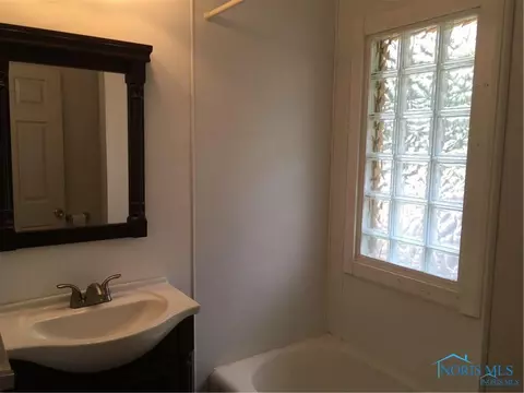 1707 Perth St, Toledo, OH 43607 photo 8