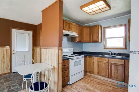 514 W Sugar St, Paulding, OH 45879 photo 9