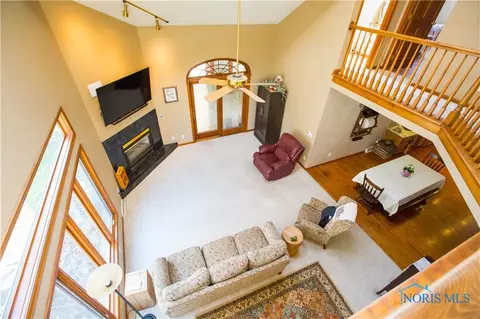 2202 Willowtree Ln, Maumee, OH 43537 photo 12